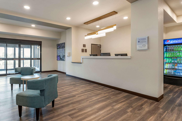 Public Area 2, Sleep Inn Waukee-West Des Moines, Dallas