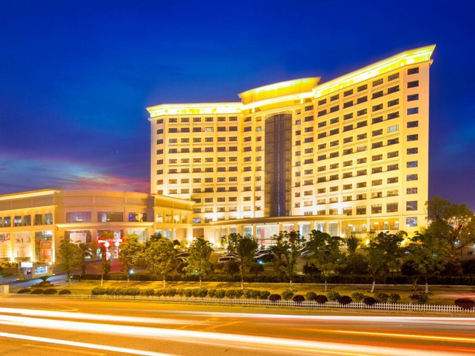 Exterior & Views 3, The Grand Plaza Hotel, Ji'an