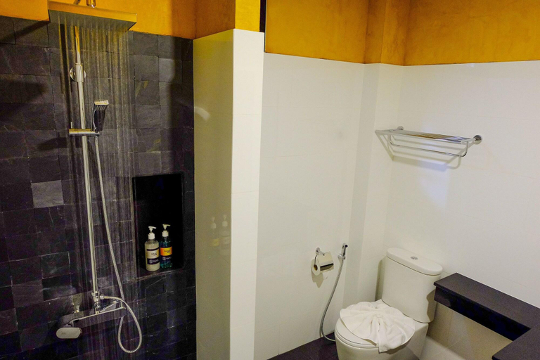 Bathroom 4, The Umbrella House, Pulau Phuket