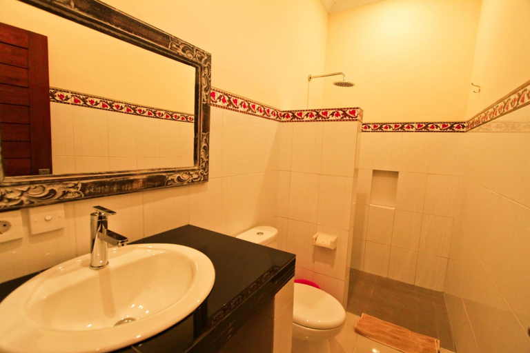 Bathroom 4, Awan Bali House, Gianyar