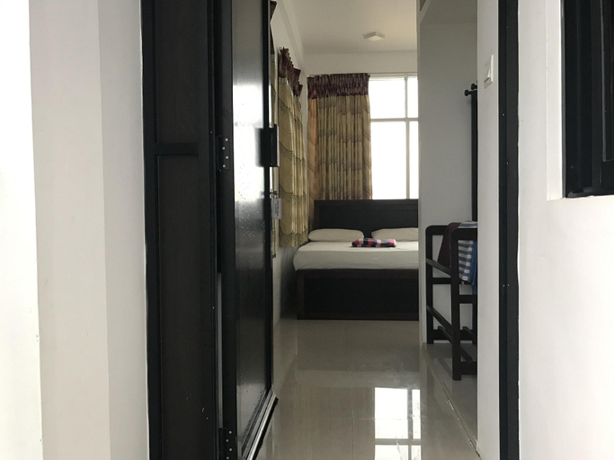 Public Area 2, Blue Ocean Hotel, Trincomalee Town and Gravets