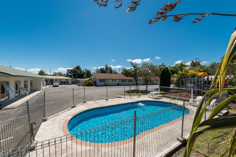 Sport & Beauty 3, Blenheim Top 10 Holiday Park, Marlborough