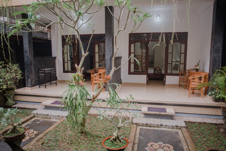 Public Area, Artha Dewata Homestay, Gianyar