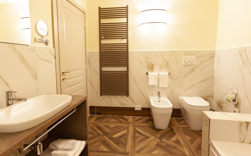 Bathroom 4, Palazzo Martellini Residenza D Epoca, Florence