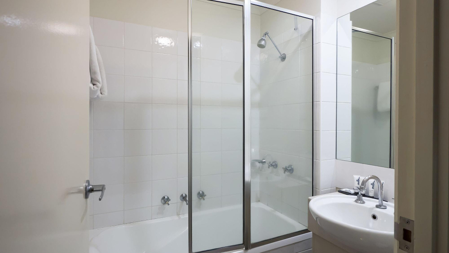 Bathroom 5, Quest Wagga Wagga, Wagga Wagga - Pt A