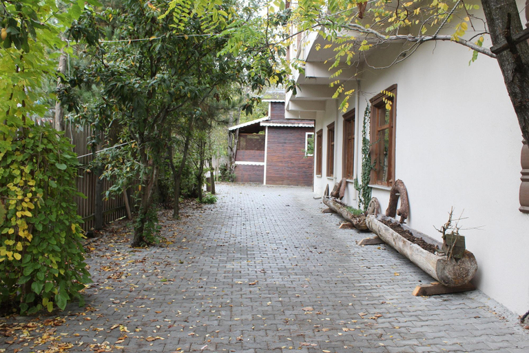 Abant Dere Otel, Merkez