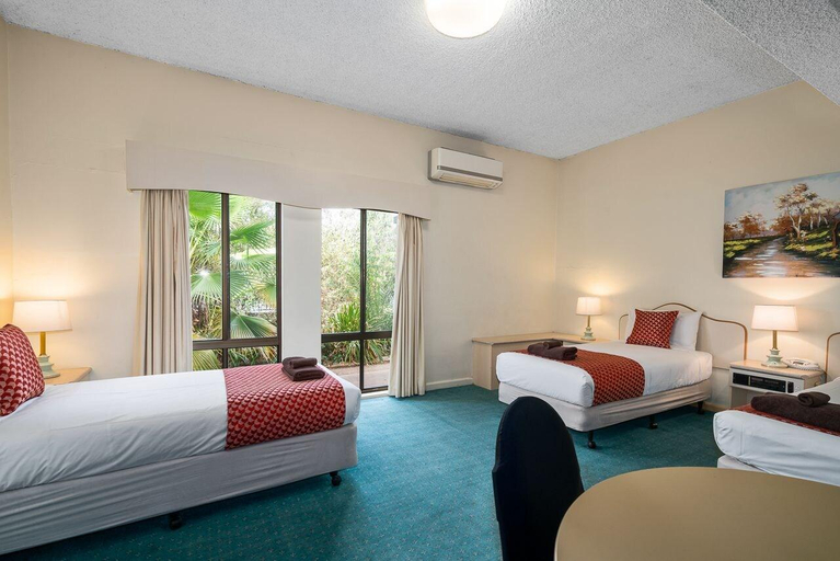 Bedroom 4, Garden City Motor Inn, Wagga Wagga - Pt A