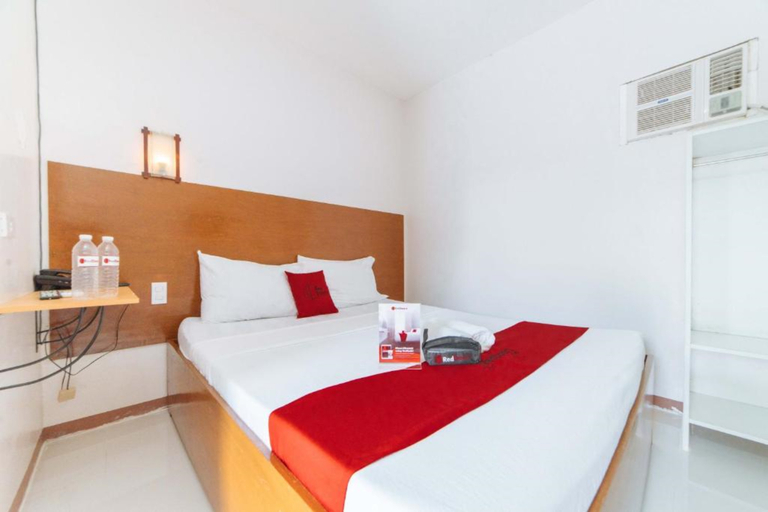 Bedroom 5, RedDoorz @ Old Buswang Road, Kalibo