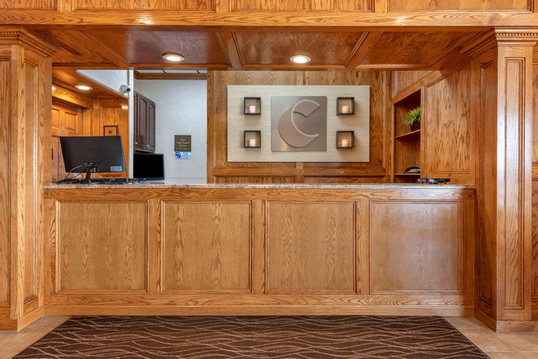 Public Area 3, Comfort Inn & Suites Triadelphia - Wheeling, Ohio