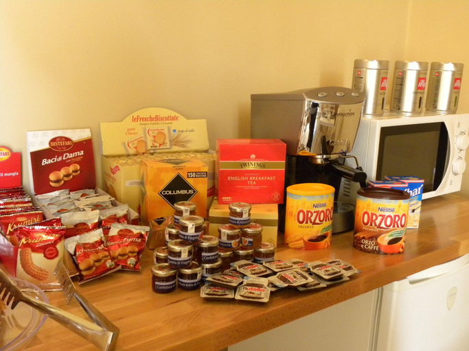 Food & Drinks 3, B&B Residenza Umberto, Catania