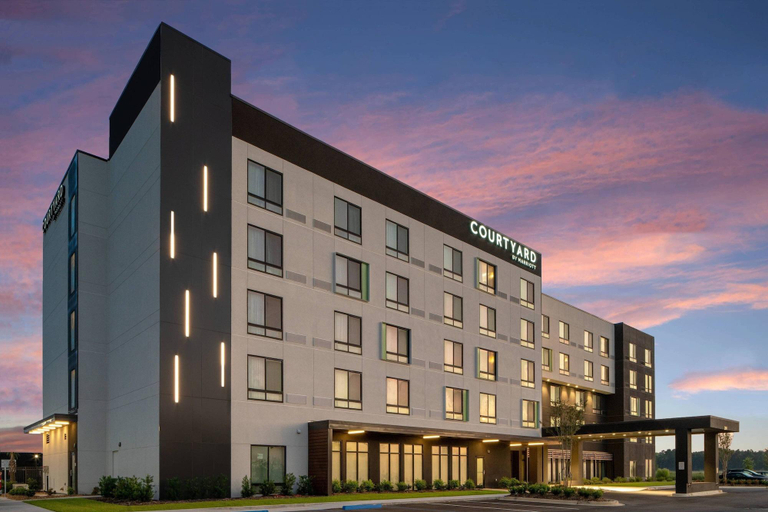 Exterior & Views 2, Courtyard by Marriott Lafayette South, Lafayette