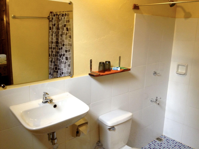 Bathroom 3, Sunset Colors, San Vicente