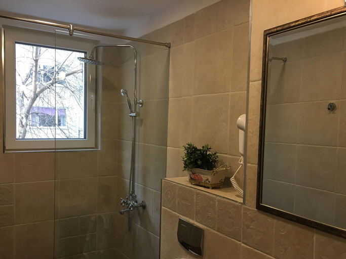 Bathroom 5, Family Hotel Agoncev, Stolichna