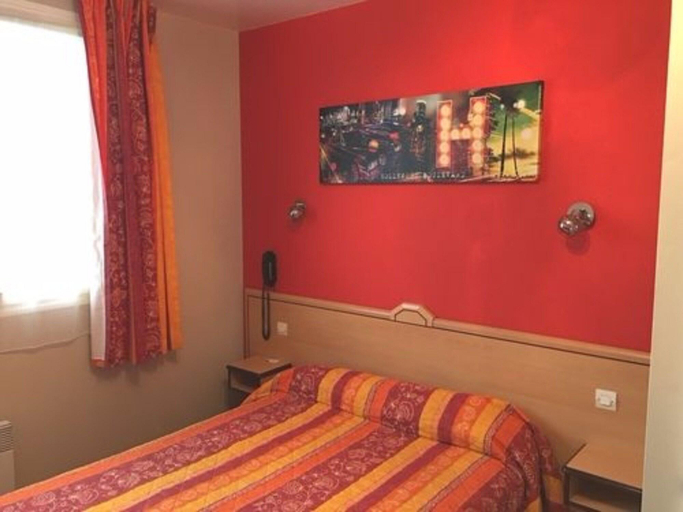 Bathroom 4, Hôtel du Haut Marais, Eure