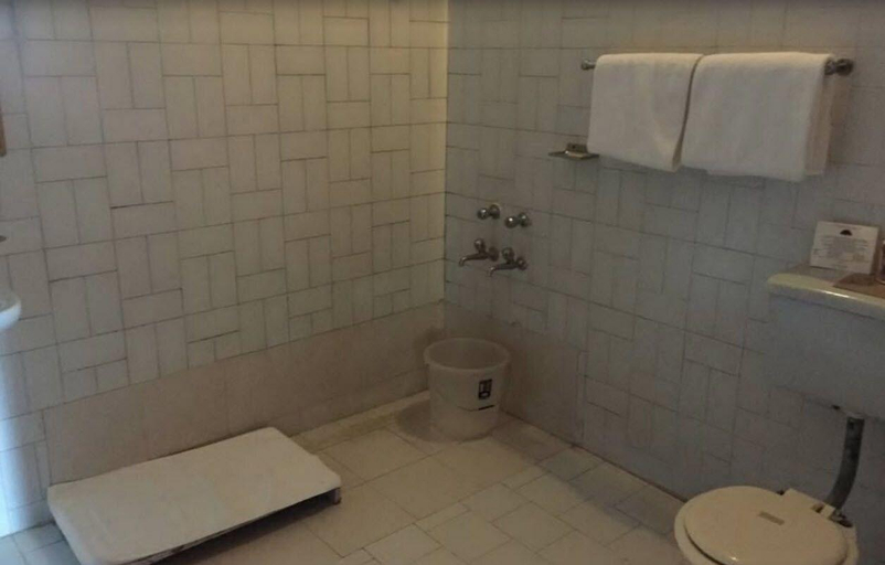 Bathroom, Woodville Palace by Signum, Shimla