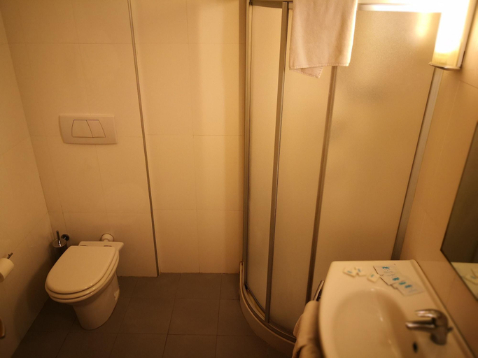Bathroom 5, Hotel Ristorante Trendy, Prato