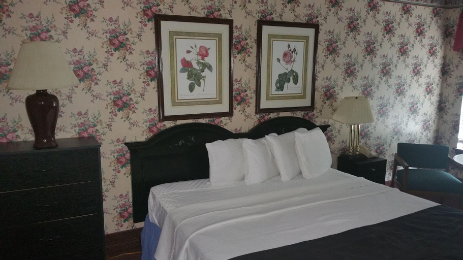 Bedroom 26