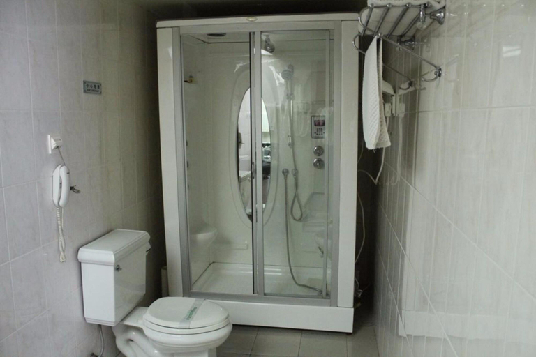 Bathroom 4, Shandong Aviation Mansion, Jinan