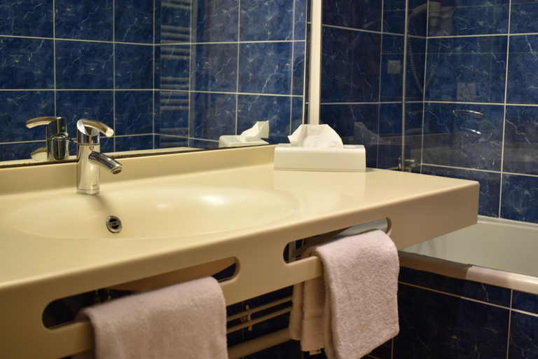 Bathroom 5, Hotel de l'Abbaye des Premontres, Meurthe-et-Moselle