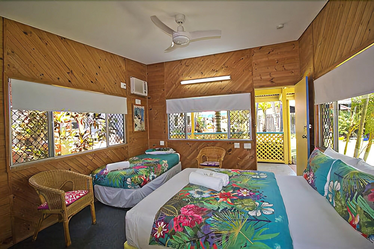Public Area 2, Bargara Gardens Motel & Holiday Villas, Burnett - Pt A