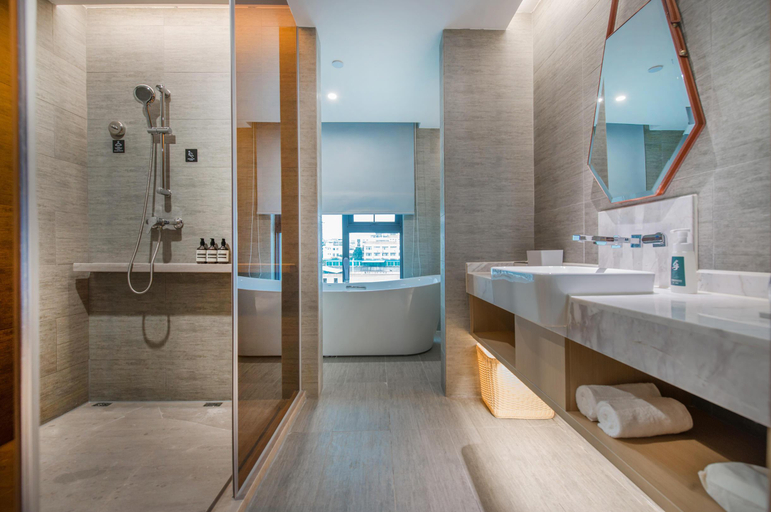 Bathroom 5, Atour Hotel Sanyuanli Avenue Guangzhou Baiyun Station, Guangzhou
