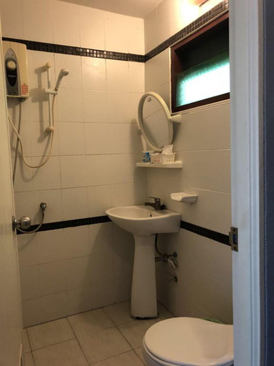 Bathroom 5, Sea Garden Hostels, Ko Phangan