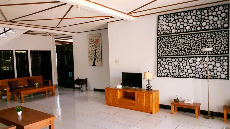 Public Area 2, Joglo Villa Bali, Denpasar