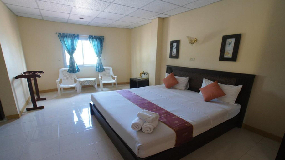 Bedroom 3, R.T. Hotel, Takua Pa