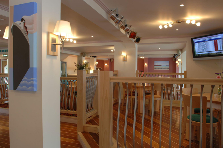 Public Area 3, The Waterfront Inn, Devon
