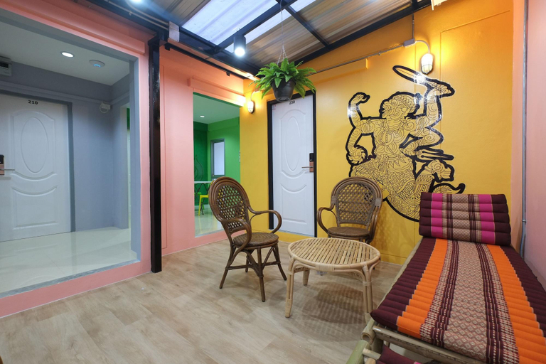 Public Area 2, Everyday Bangkok Hostel @Khaosan, Phra Nakhon