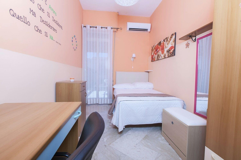 Bedroom 2, Jasmin B&B, Palermo