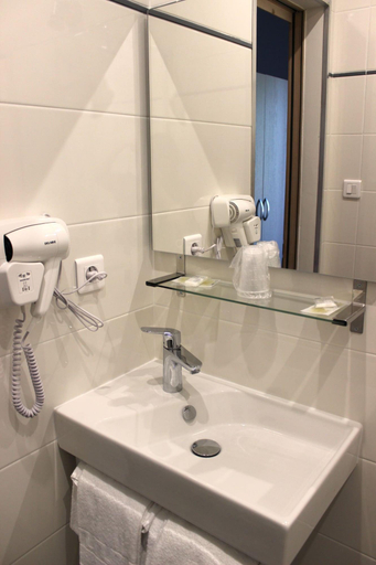Bathroom 5, Hôtel Arcu Di Sole, Corse-du-Sud