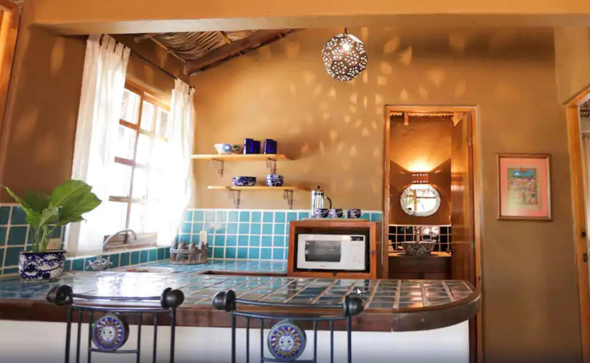 Public Area 2, The Bungalows Hotel, La Paz