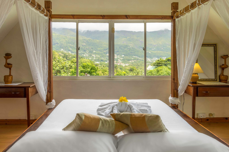 Bedroom 3, Lemongrass Lodge