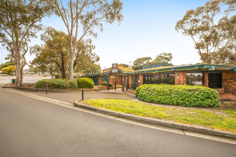 Exterior & Views 2, Burvale Hotel, Whitehorse - Nunawading E.