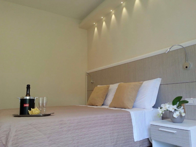 Bedroom 5, Giardino Sorrentino, Napoli