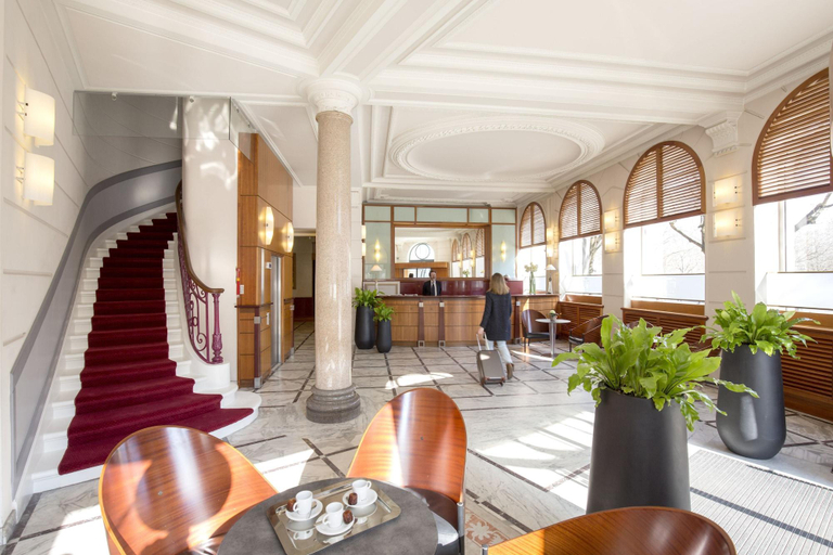 Public Area 3, Hôtel de Normandie, Gironde