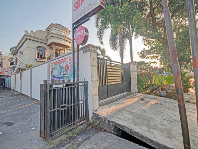 Exterior & Views 5, OYO 90359 Sbh Residence, Medan