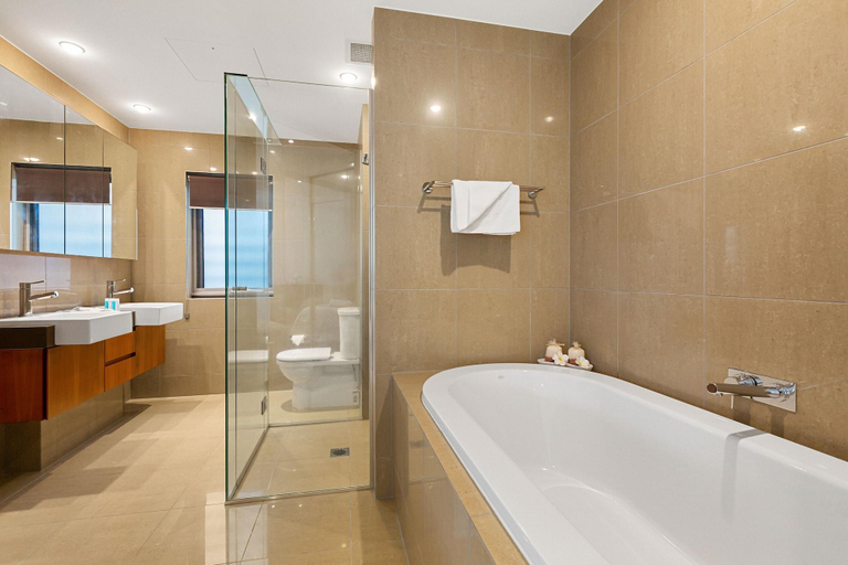 Bathroom 4, Cotton Beach Resort Tweed Coast Holidays, Tweed - Tweed Coast