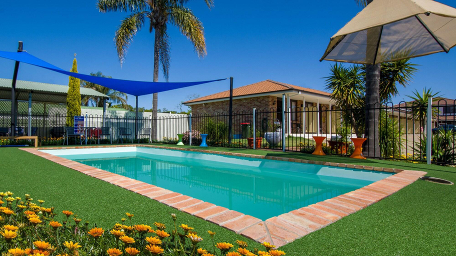 Sport & Beauty 5, Aalbany Motel, Narrabri