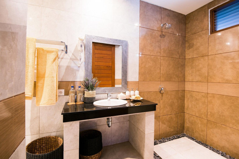 Bathroom 5, D'Puncak Villas Lembongan, Klungkung