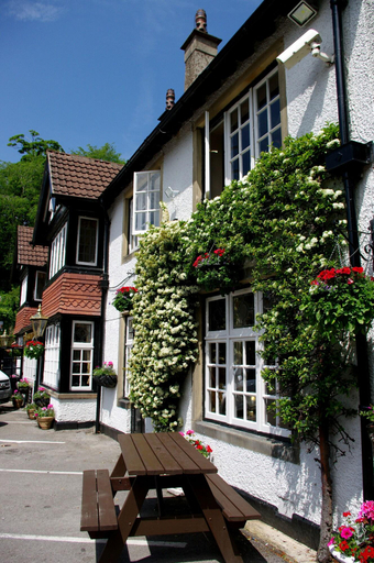 Exterior & Views 2, Scotsman's Pack Hotel, Derbyshire