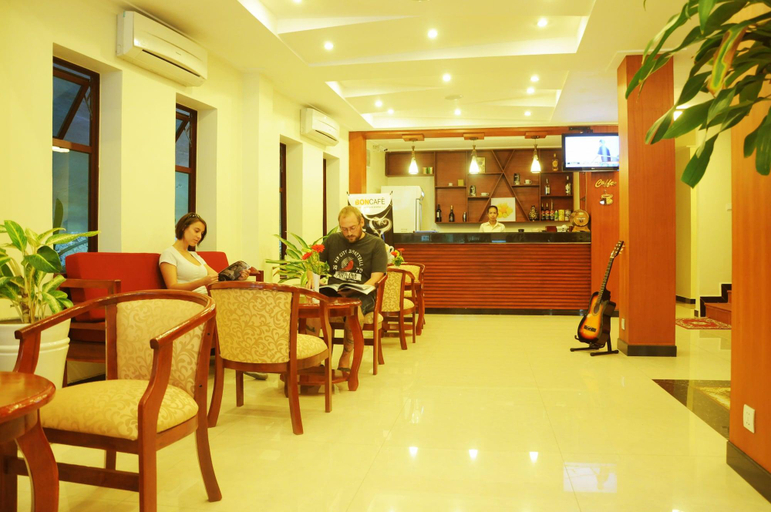 Public Area 3, V N E Hotel, Phnom Penh