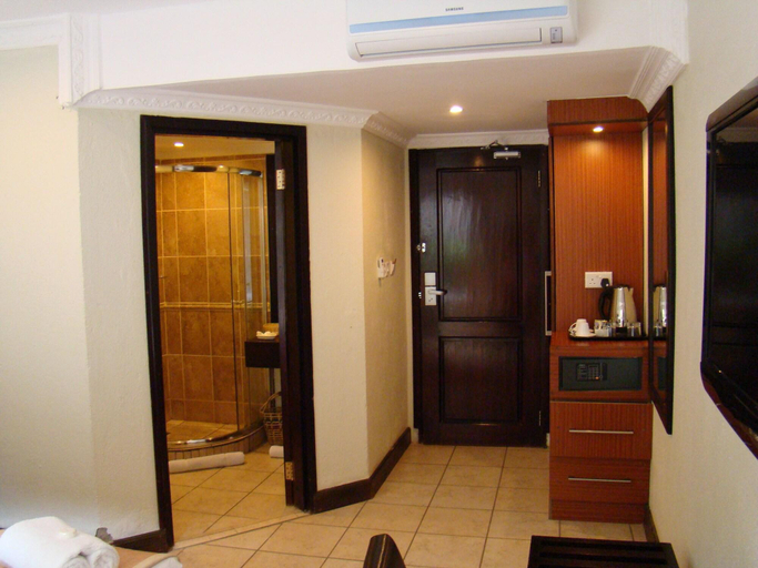 Public Area 3, Zawadi House, Arusha