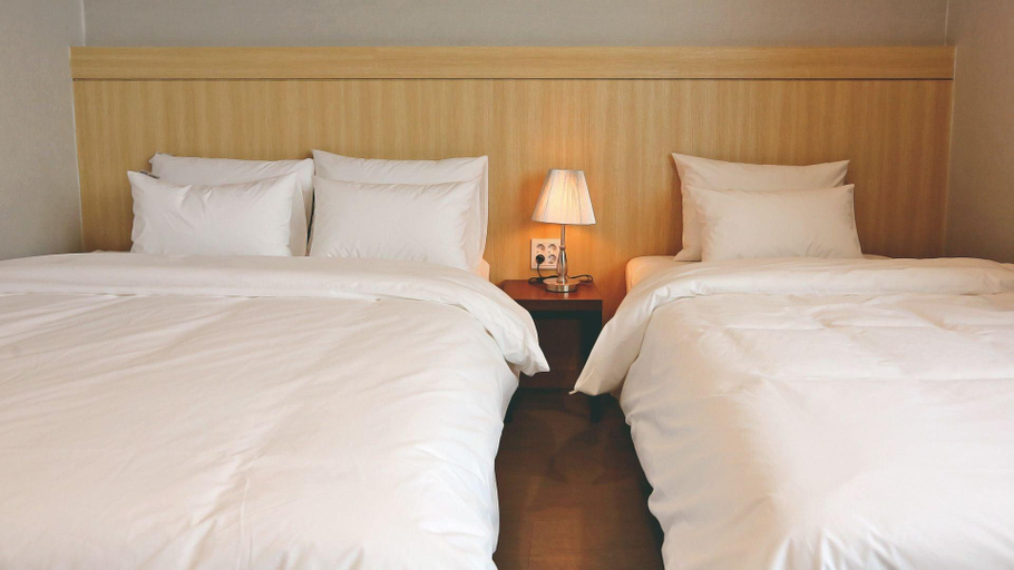 Bedroom 3, Yangyang No. 25 Mulchi Beach Branch, Sokcho