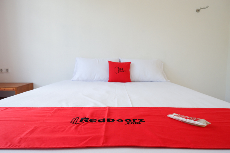 RedDoorz Plus near UMS Solo, Solo