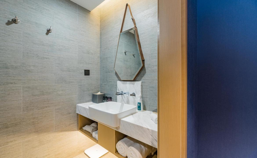 Bathroom 5, Atour S Hotel Shanghai Oriental Pearl Tower, Shanghai