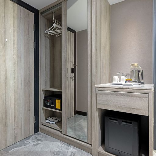 Bedroom 13