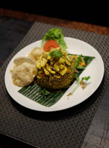 Food & Drinks 9