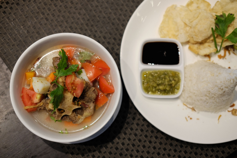 Food & Drinks 7